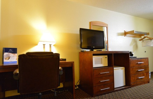 Kasson Hotel | Baymont by Wyndham Kasson Rochester Area