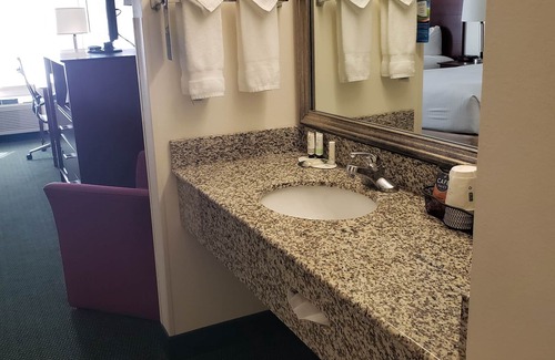 Mackinaw City Hotel | Baymont by Wyndham Mackinaw City