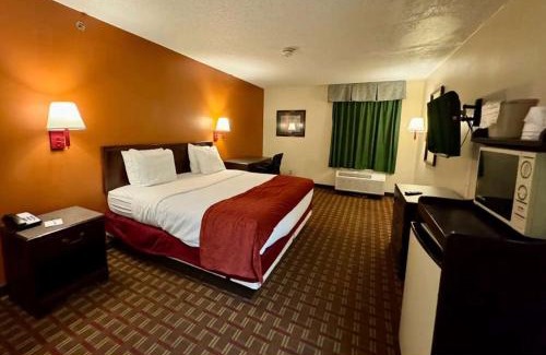 Mason Hotel | Baymont by Wyndham Mason