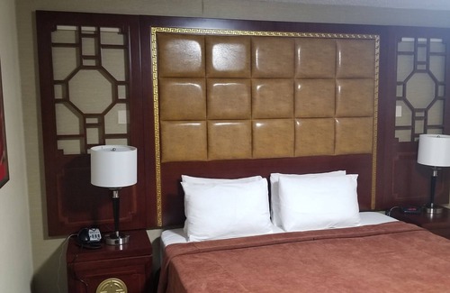 Saint-Laurent Hotel | Baymont by Wyndham Montreal Airport
