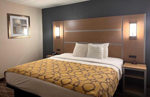 Noblesville Hotel | Baymont by Wyndham Noblesville