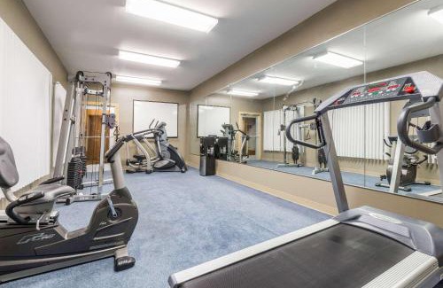 Noblesville Hotel | Baymont by Wyndham Noblesville