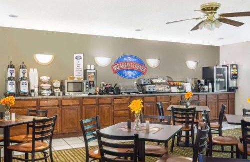 Piqua Hotel | Baymont by Wyndham Piqua
