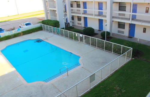 South Tulsa Hotel | Baymont by Wyndham Tulsa Broken Arrow