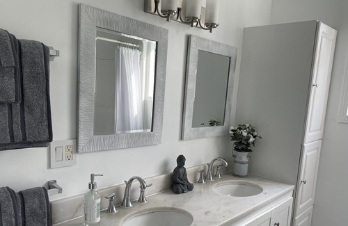 Val-des-Monts Ski Chalet | Bayoo Cottage