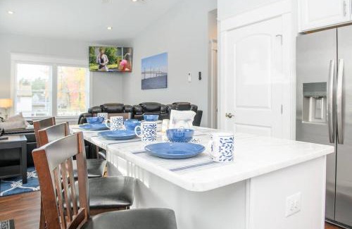 Hillsmere Shores Apartment | BayRidge house by Quiet Waters, Thomas Point Parks