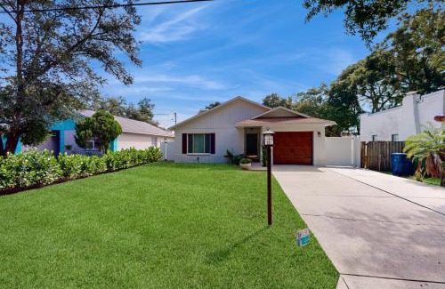Sun Bay South House | Bayside Bungalow