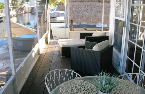 Sexton Cove Estates House | Bayside Cottage with Dock and boat
