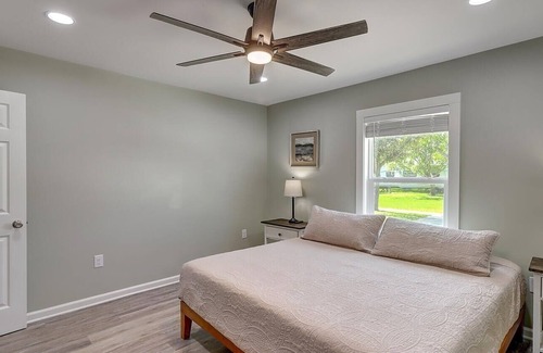 Bayside Cottage | Bayside Getaway 2 Bedroom Cottage by Redawning