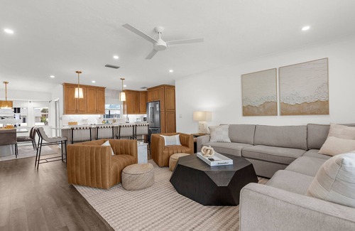 Bayshore Gardens House | ⚓Bayside Hideaway! Private pool with water view and canal side dock! ⚓