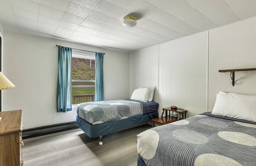 Cooperstown - Otsego Lake Hotel | Bayside Inn & Marina