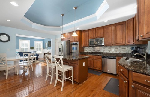 Bishopville Villa | Bayside Resort - 5 Bdrm/3.5 Bath w Backyard Pond - Pools Kayaks Beach Golf