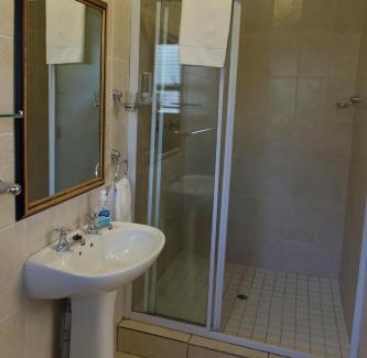 Bayswater House | Bayswater Lodge