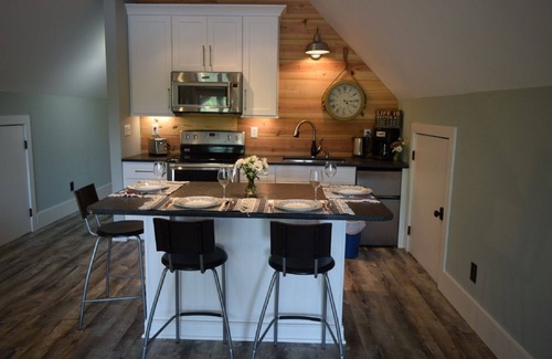 Sharpsburg Apartment | Bayview at Clearwater. The most beautiful view on the lake!