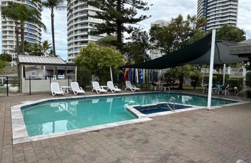 Runaway Bay Apartment | Bayview Bay Apartments and Marina