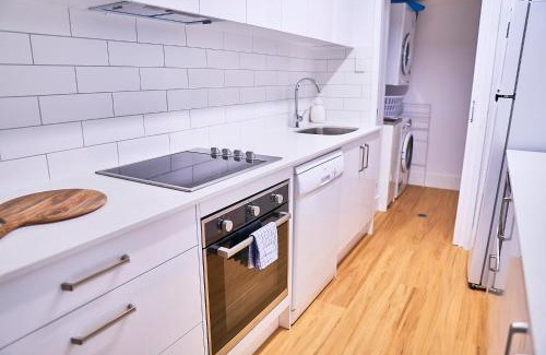 Biggera Waters Apartment | Bayview Beach Holiday Apartments
