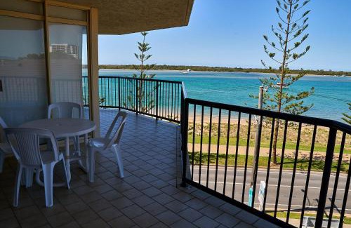 Biggera Waters Apartment | Bayview Beach Holiday Apartments