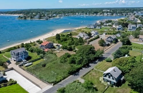West Yarmouth House | Bayview Bliss