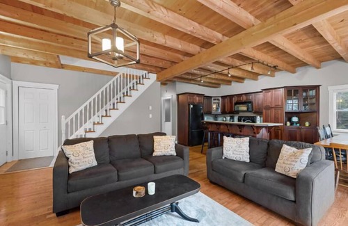 Bayview House | Bayview Chalet in Cavendish
