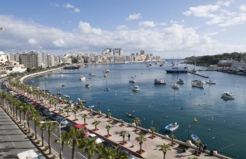 Gzira Hotel | Bayview Hotel by ST Hotels