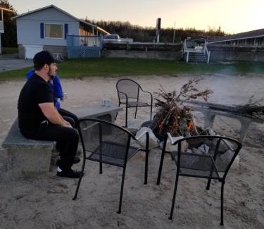 St Ignace Hotel | Bayview Lakefront Inn