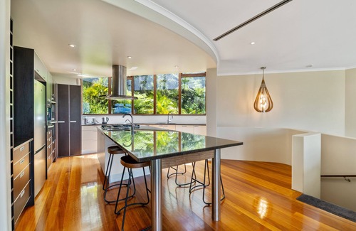 Paihia House | Bayview Panorama - Paihia Holiday Home