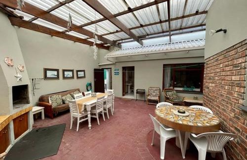 Hartenbos Apartment | Bayview Seefront Accommodation