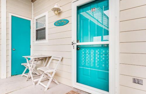 Pensacola Beach Apartment | Baywatch F2