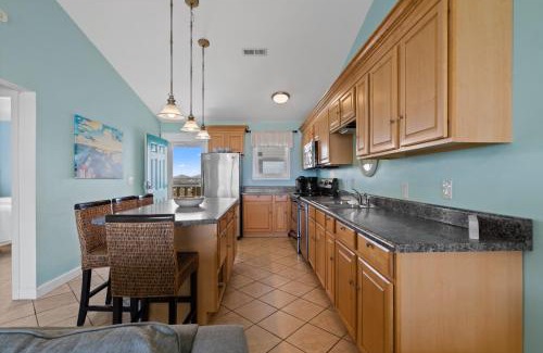 Pensacola Beach House | Baywatch Unit F10