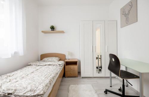 Ferencvaros Apartment | BB Apartment - 2BR with parking close to centre