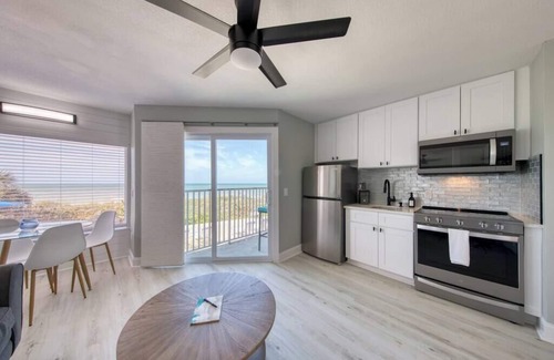 Belleair Beach Condo | BBC110 Renovated Beachfront Condo W/Pool