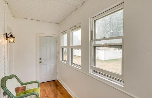 Manchester Apartment | BBQ Ready Historic Apt 3 Mi to Dtwn Manchester