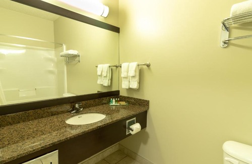 Lac La Biche Hotel | BCMInns - Lac La Biche