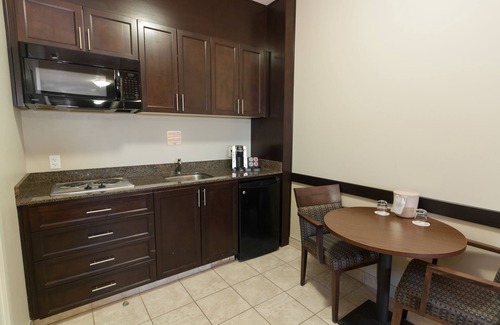 Lac La Biche Hotel | BCMInns Lac La Biche