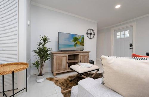 Jacksonville Beach Apartment | Be A Nomad - Green Sea 1blk to beach - Bottom