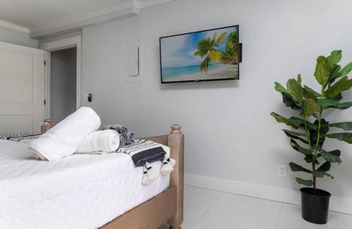 Jacksonville Beach Apartment | Be A Nomad - Green Sea 1blk to beach - Bottom