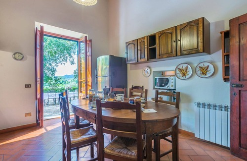 San Casciano in Val di Pesa House | Beautiful private villa for 9 people with hot tub, WIFI, TV, patio, panoramic view and parking