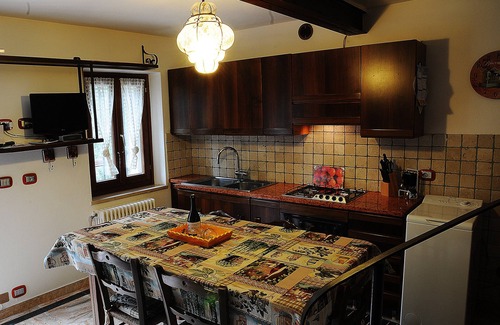 Sant'Ambrogio di Valpolicella House | Between art and wine in the heart of the Valpolicella . .