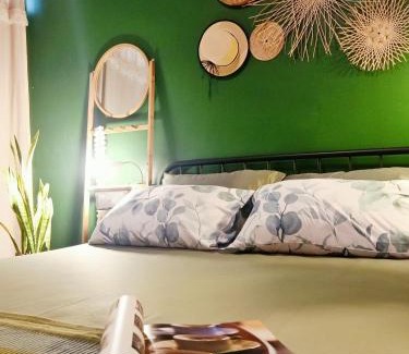 Sathorn House | Be Local BNB