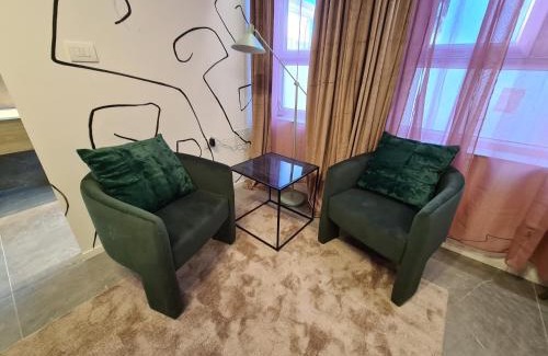 Magenta Apartment | Be Magenta, Art Home - Rose style - Near Milano, Rho Fiera, Malpensa