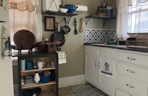 Woodville House | Be our guest at this cozy 1928 tiny home located in a beautiful small town.