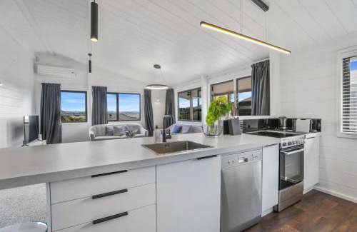 Lynmore House | Be Rude Not To