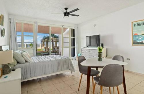 Stella House | Beacfront Petite Paradise unit at Pelican Reef 103