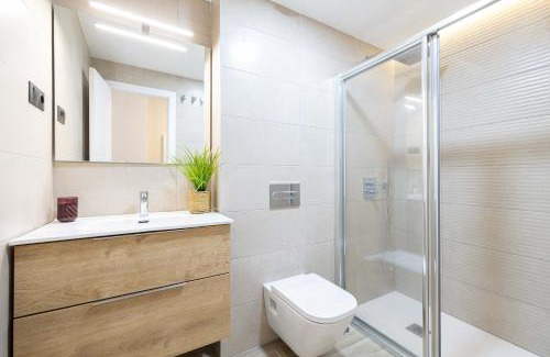 Caleta de Velez Apartment | Beach and golf at modern apartment