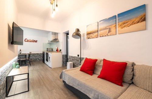 Premia de Mar Apartment | Beach Apartment, next to the sea