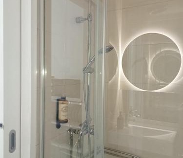 Apulia House | Beach Avenue Suite