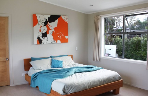 Stanmore Bay House | Beach Bach for all the Family
