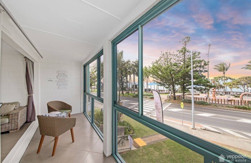 Yeppoon Apartment | BEACH BELLE 2 BRM APARTMENT OPPOSITE BEACHFRONT