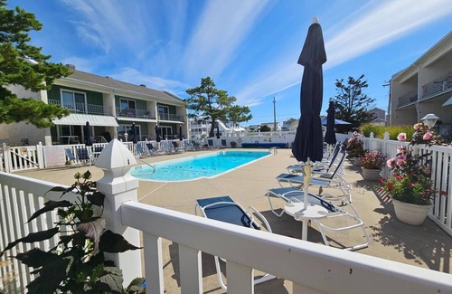 Ship Bottom House | Beach block 2 bed/2.1 bath TownHome with heated pool.