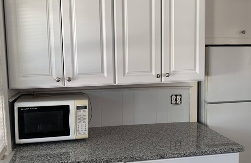 Seaside Heights Apartment | Beach Block, Renovated 2 bdrm, sleep 6, 1st flr unit Yard/Parking 4 beach badges
